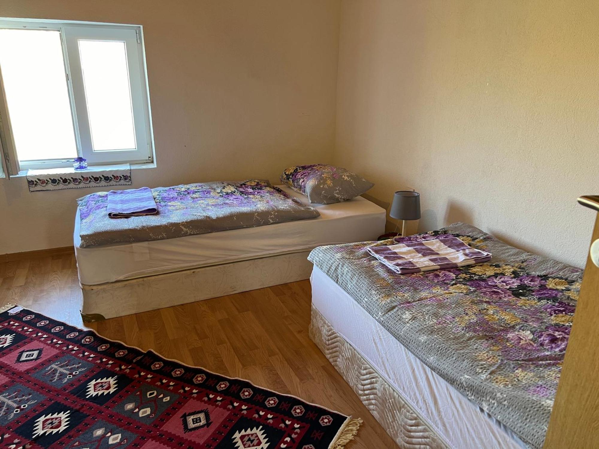 Kod Kapetana Tea Bed & Breakfast Gornji Lukomir Exterior photo